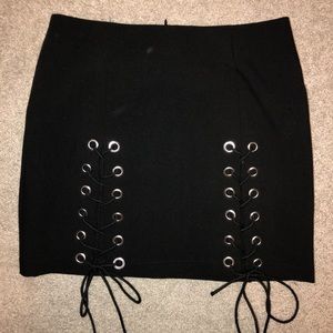 Tie up black mini skirt